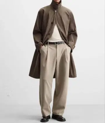 ZARA 릴랙스핏 플리츠 팬츠 EU42/JP32 골든 브라운