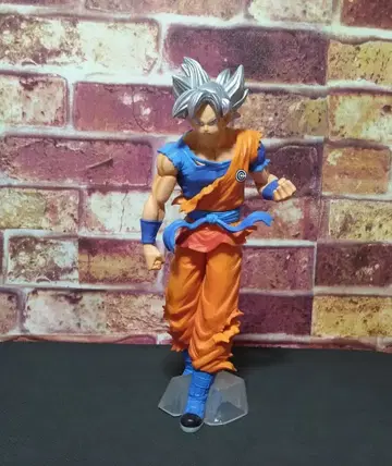 SDBH 제일복권 손오공 무의식의 극의 피규어