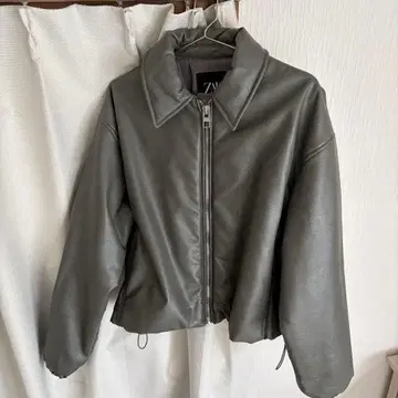 ZARA 카키 가죽 자켓