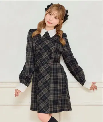 아프레 주르 체크 퍼프 슬리브 원피스