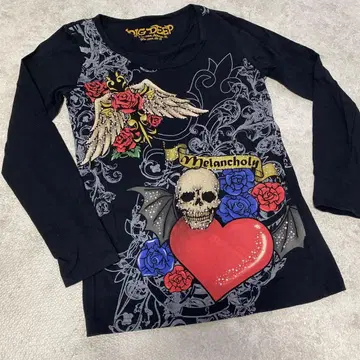 DIG DEEP 스컬 장미 긴팔 T셔츠