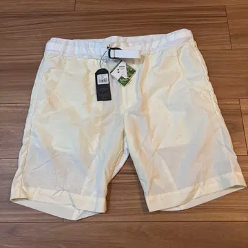 [ 미사용 새상품급 ] SUNNY SPORTS 크림색 숏팬츠 L
