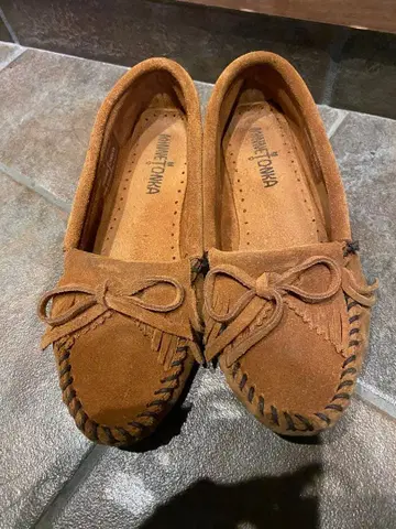Minnetonka 브라운 모카신