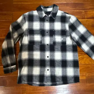 ZARA 블랙 화이트 체크 플란넬 셔츠 L