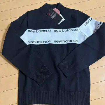 new balance 네이비 스웨터