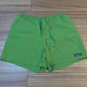 [ 새상품급 ] patagonia 그린 숏팬츠