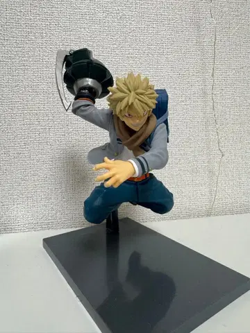 바쿠고 카츠키 피규어 나의 히어로 아카데미아