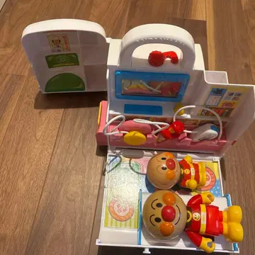 호빵맨 구급차형 완구 의료 세트