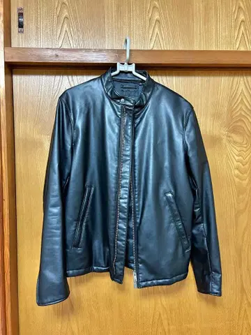 유니클로 싱글 라이더 자켓 M 사이즈