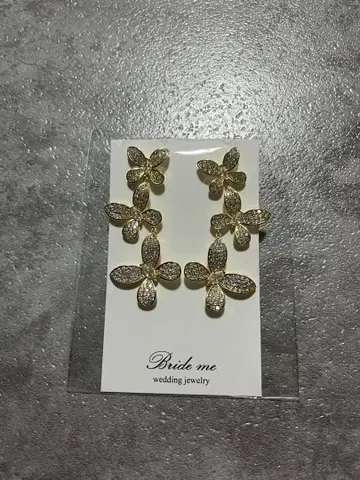Bride me 플라워 디자인 골드 귀걸이