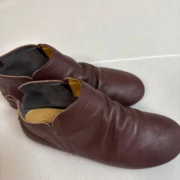 브라운 가죽 슬립온 부츠 23.5