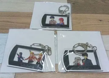 Charlotte 비디오 카메라풍 아크릴 키링 3종 세트