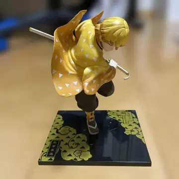 귀멸의 칼날 제일복권 C상 피규어 젠이츠