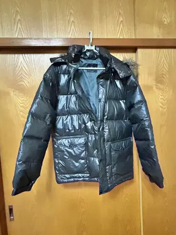 후드 부착 다운 자켓