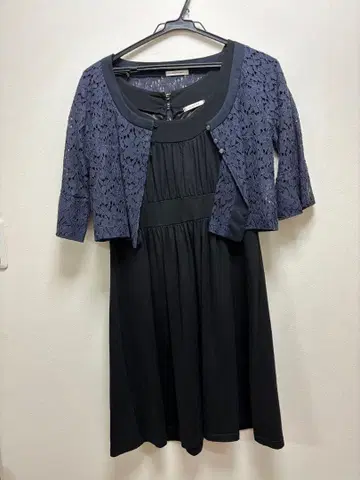 simplicit 블랙 드레스와 가디건 세트