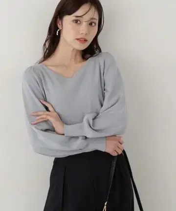 [택 포함 새상품] 하트넥 총침 니트 프로포션 바디 드레싱