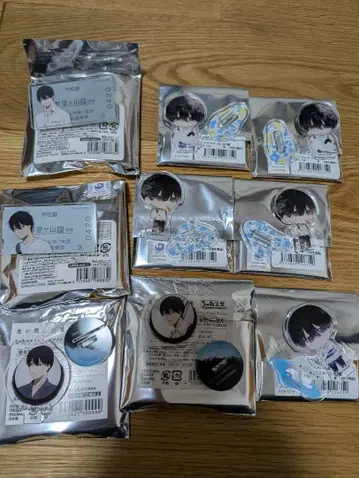 빛이 죽은 여름전 등 아크릴 스탠드 아크릴 배지 츠지나카 요시키 세트