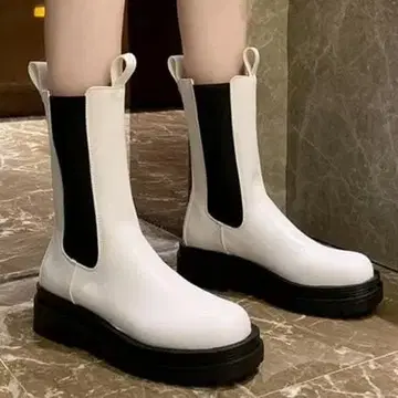 새상품 SHUGARBISKET 사이드 고어 부츠 24.5cm 통굽 화이트