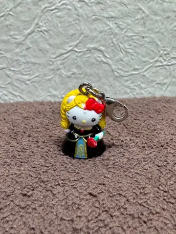 헬로키티 피규어 스트랩 1