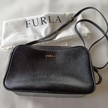 FURLA 블랙 숄더백 수납 가방 포함