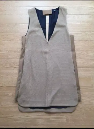 DRESSLAVE V넥 튜닉