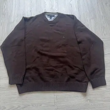 타미힐피거 니트 스웨터