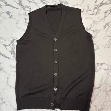 JOHN SMEDLEY 다크 브라운 베스트 S