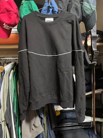 c.e cavempt 블랙 맨투맨 트레이닝복