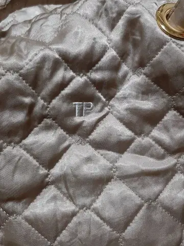 THEATRE PRODUCTS 퀼팅 핸드백