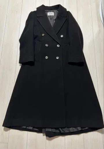 코코딜 백 플레어 롱 코트