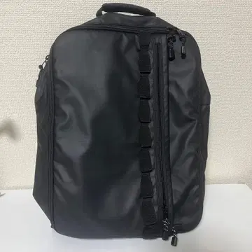 블랙 백팩 메쉬 포켓 부착