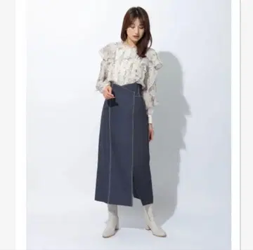 [미사용에 가까운] Rirandture 스티치 I라인 스커트