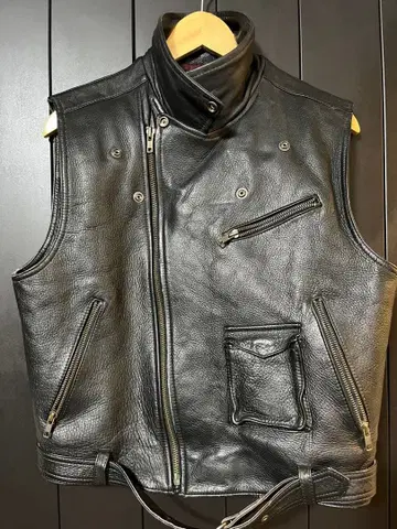 난카이 가죽 베스트