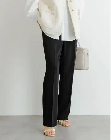 미사용 택 포함 어반 리서치 블랙 매트 새틴 스트레이트 팬츠 사이즈 36