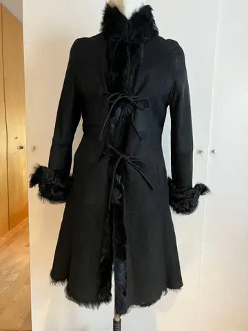 셔링 코트 양가죽