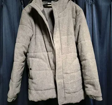 그레이 퀼팅 다운 자켓 후드 부착