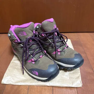 THE NORTH FACE 등산화 카키/핑크