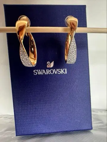 SWAROVSKI 후프 귀찌