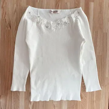 아푸와이저 리셰 레이스 자수 상의