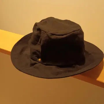 ANACHRONORM 블랙 코튼 버킷 햇