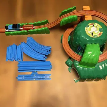 토마스와 친구들 프라레일 두근두근 마운틴 세트