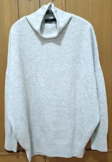 ICB 캐시미어 혼방 스웨터 라이트 그레이 S 사이즈