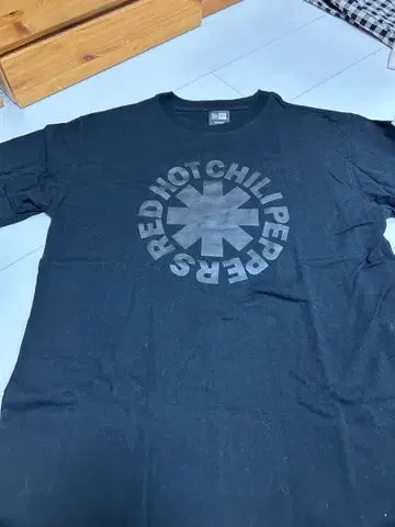 RED HOT CHILI PEPPERS x NEW ERA T셔츠 블랙 M