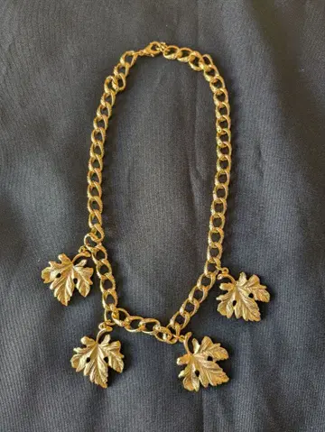 나뭇잎 모티브 빈티지 목걸이