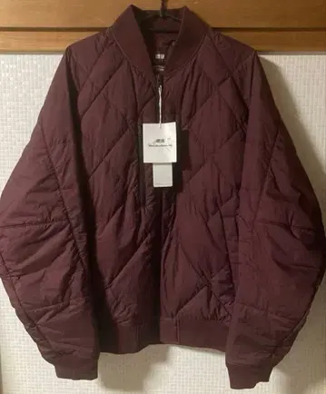 유니클로 화이트 마운티니어링 리사이클 하이브리드 다운 자켓 L