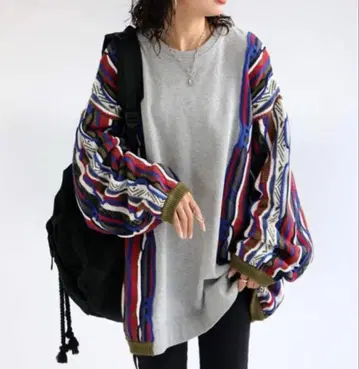 안티카 도킹 니트 맨투맨 3D 기하학 올 패턴