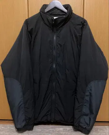 프릭스스토어 LEVEL 7 플리마 로프트 몬스터 후드티 충전솜 블랙