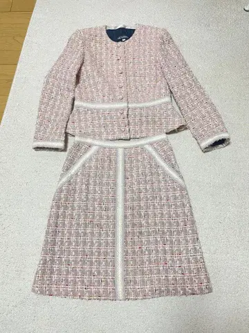 칼 라거펠트 트위드 셋업 38