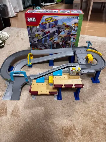 토미카 액션 고속도로