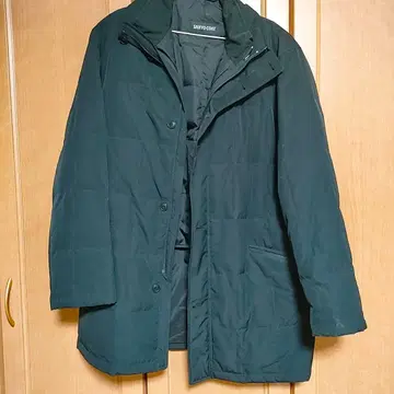 SAVYCOAT 블랙 다운 자켓